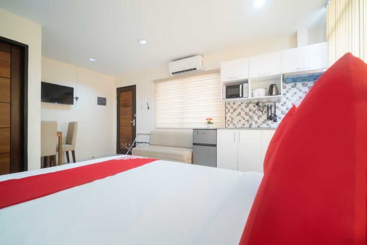 Oyo 199 Solange Apartelle Davao City 외부 사진