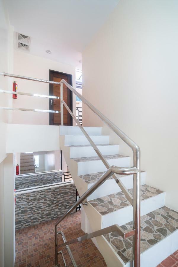 Oyo 199 Solange Apartelle Davao City 외부 사진