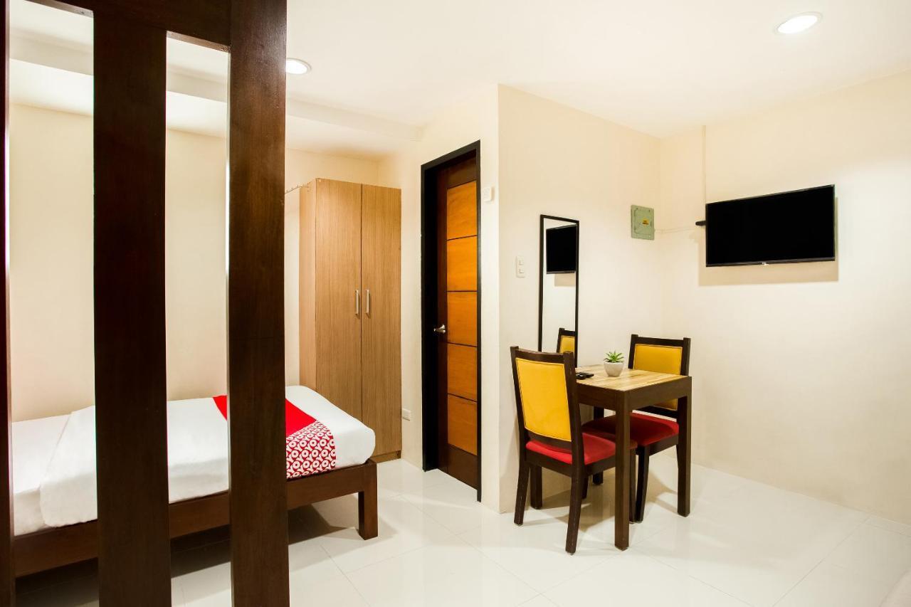 Oyo 199 Solange Apartelle Davao City 외부 사진